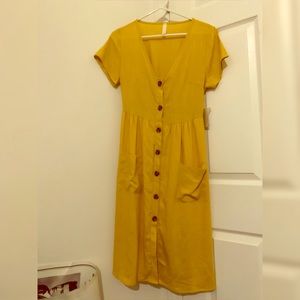 Yellow (Mustard) !! NEVER WORN !! Buttondown Dress